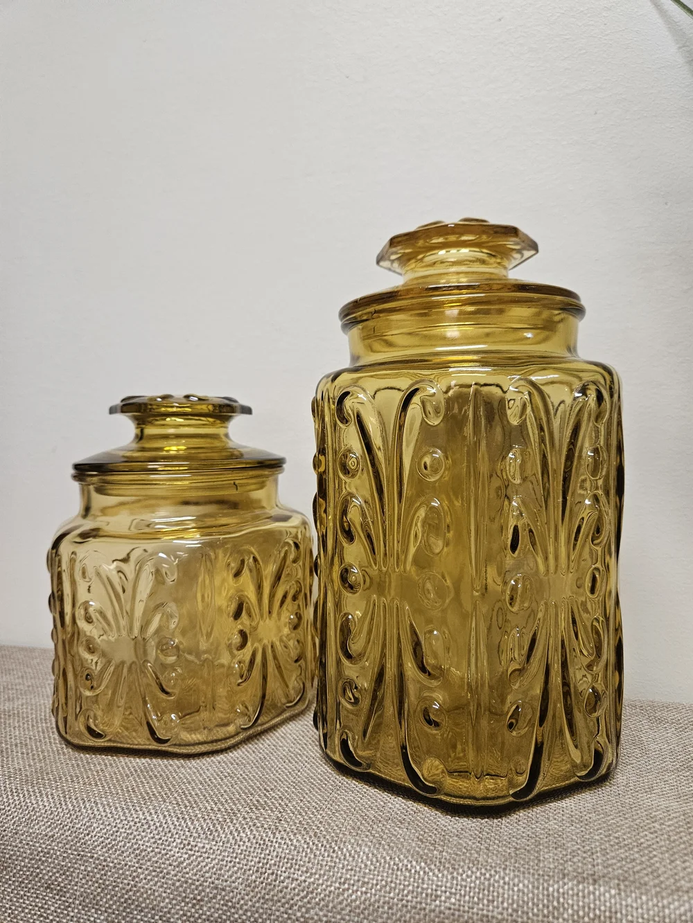L.E. Smith Imperial Atterbury Scroll Storage Canisters with Lid